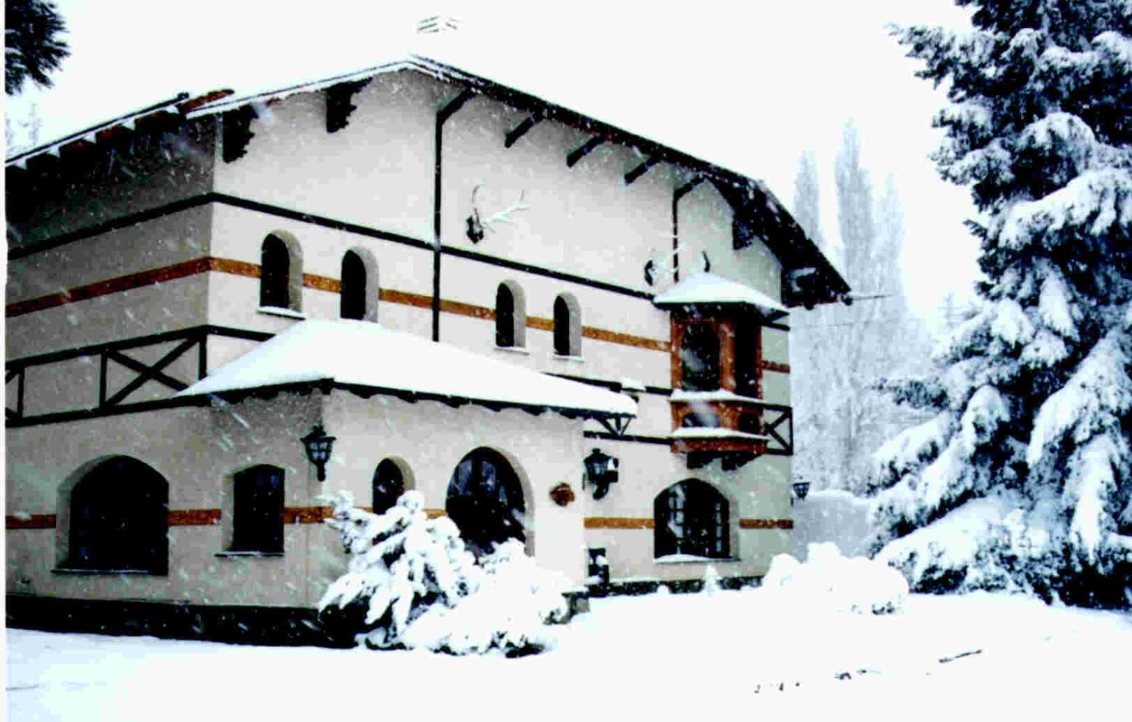 Hosteria La Posta Del Cazador San Martín de los Andes Dış mekan fotoğraf