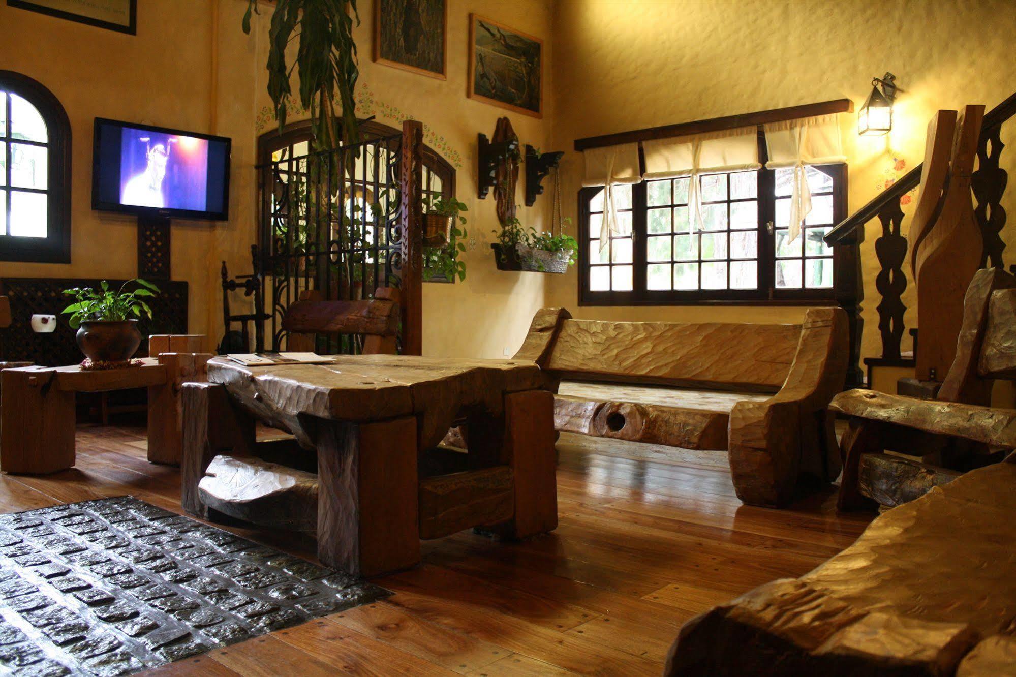 Hosteria La Posta Del Cazador San Martín de los Andes Dış mekan fotoğraf